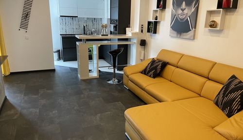 Premier Apartment