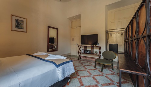 Standard Suite