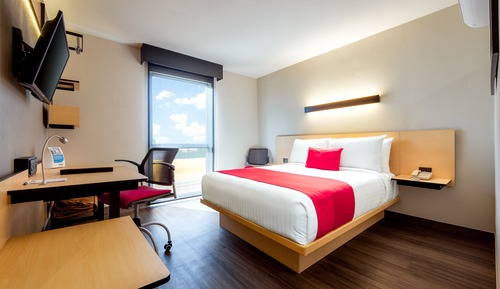 Standard Room, 1 Queen Bed, Non Smoking