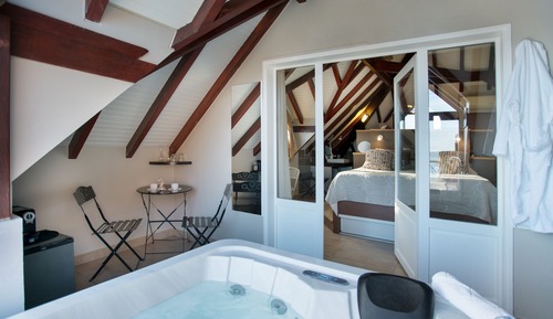 Suite Sea view with private Jacuzzi