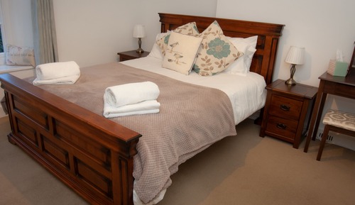 Deluxe King Suite