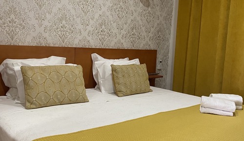 Comfort Suite, Private Bathroom, Garden View
