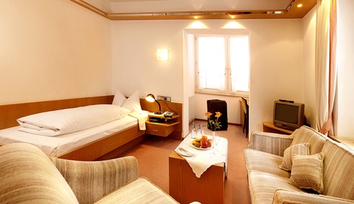 Standard Single Room
