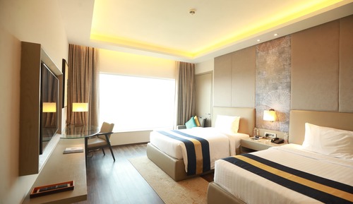 Room, 2 Twin Beds, Courtyard View