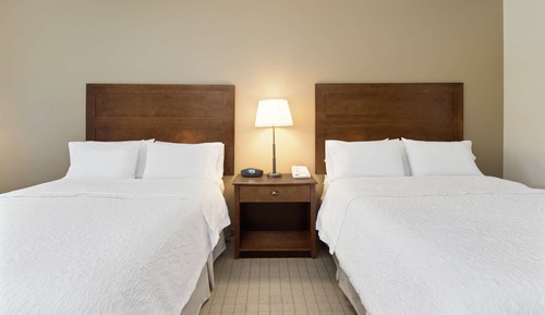 Room, 2 Queen Beds, Accessible (Mobility & Hearing, Roll-In Shower)