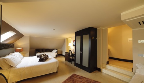 Family Room, 1 King Bed, Non Smoking, Balcony (Sofabed is a double bed)