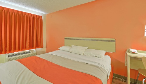 Standard Room, 1 King Bed, Non Smoking