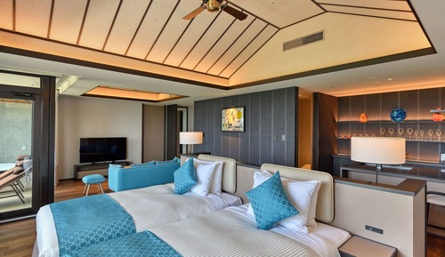 Fusaki corner suite