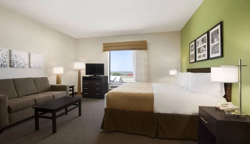 Room, 1 King Bed with Sofa bed, Accessible