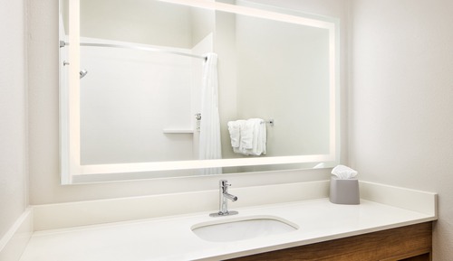 Standard Room, 1 King Bed (Extra Floor Space)