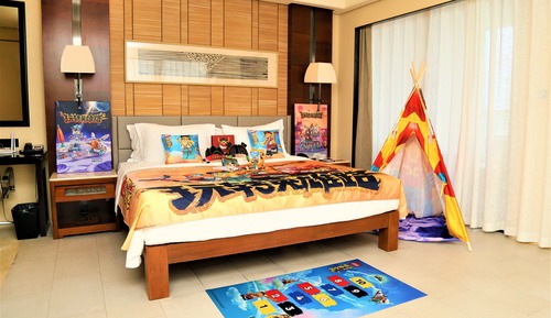 Standard Room, 1 King Bed, Smoking, Bay View