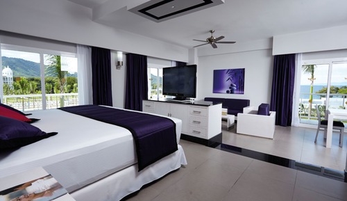 Suite, Jetted Tub, Ocean View (E)