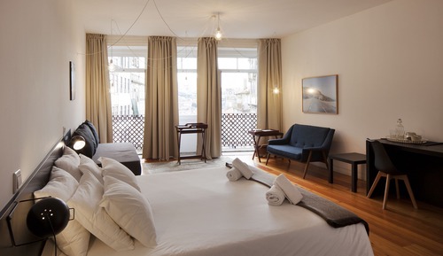 Deluxe Room, City View