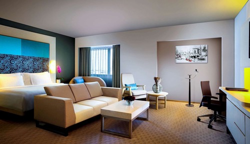 Executive Suite, 1 King Bed with Sofa bed