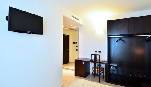 Classic Double Room Single Use, Private Bathroom