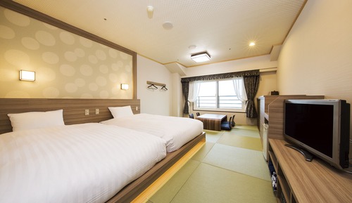 Japanese-Western Style Room, Non Smoking, 2 Single and 2 Futon