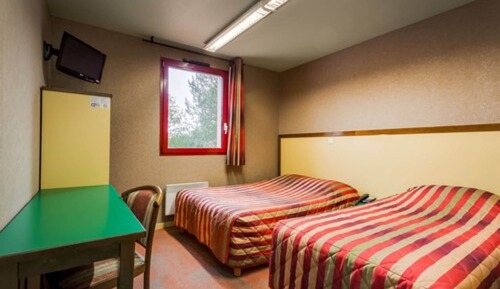 Standard Twin Room
