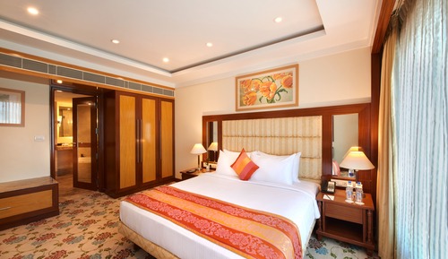 Deluxe Suite