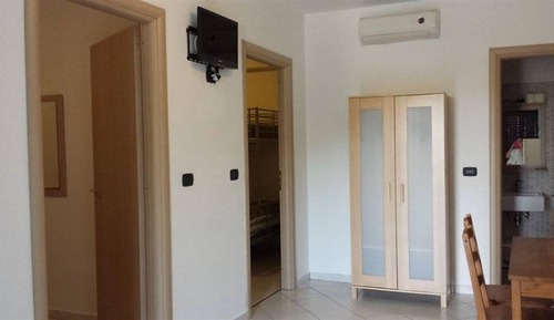 Family Room (5 people)