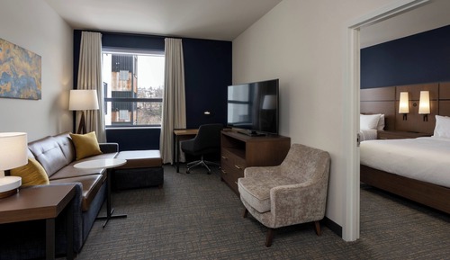 Suite, 1 Bedroom (Mobility/Hearing Accessible, Tub)
