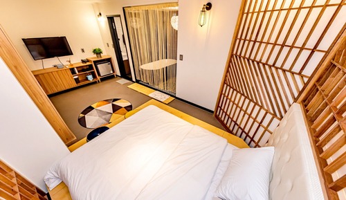 Luxury Couple Room