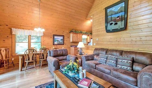 Studio (2 Bedrooms)