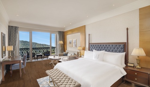 Deluxe Room, Multiple Beds, Mountain View (Deluxe Room)
