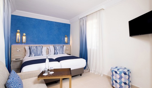 Room (Sol Room | 2+1)