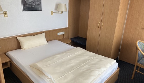 Business Single Room