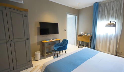 Double Room (Standard King Room)