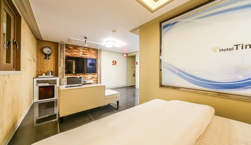 Room (VIP (air purifier whirlpool bathtub))