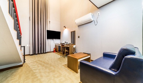 Room (Event Room)