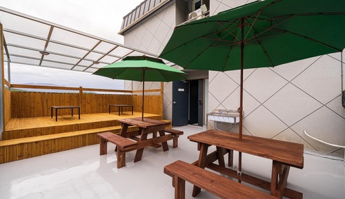 Room (Deluxe (Terrace PKG no consecutive ni)