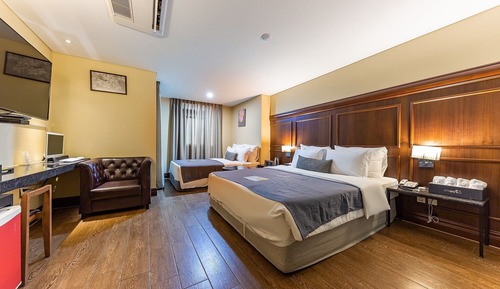 Room (Twin Room (Non-smoking OTT))