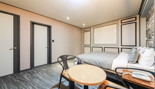 Room (Deluxe A)