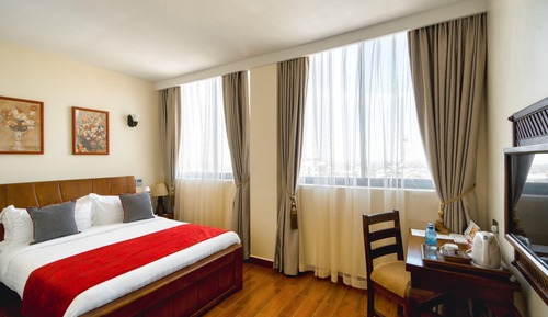 Standard Room, 1 King Bed