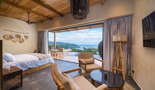 Luxury Studio Suite, 1 King Bed, Ocean View