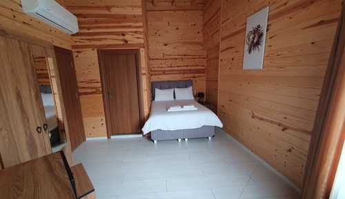 Standard Double Room, Non Smoking, Mountain View