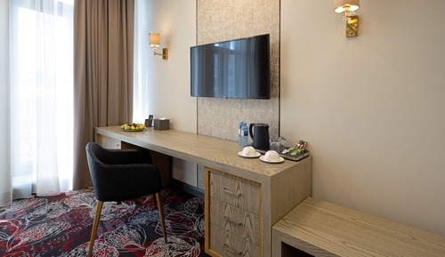 Deluxe Double or Twin Room