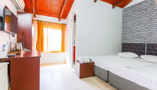 Economy Double Room