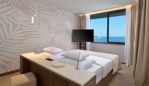Premium Twin Room, Balcony (with Sofa)