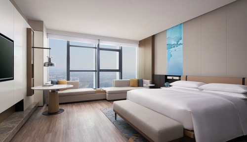 Executive Room, 1 King Bed, River View, Executive Level