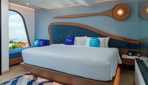 Grand Deluxe Sea-Facing King