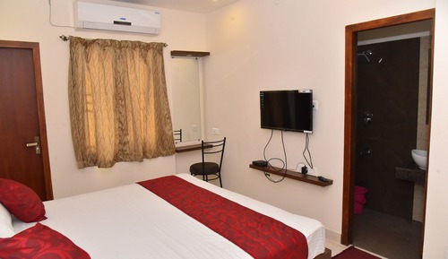 Deluxe Room (AC)
