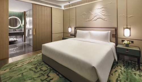 Suite, 1 Bedroom (with Living Area)