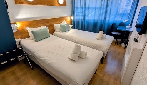 Room, 2 Twin Beds (POP Room)