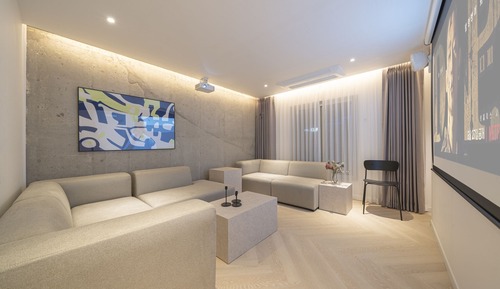 Family Twin Room (Check-in 10pm on FRI,SAT,SUN)