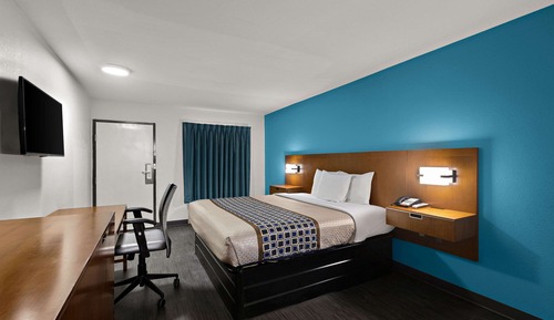 Standard Room, 1 King Bed, Non Smoking