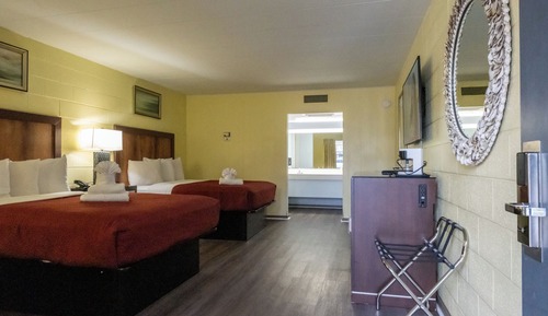 Two Queen Beds
