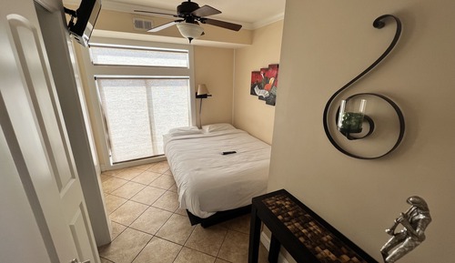 Signature Villa, Lake View